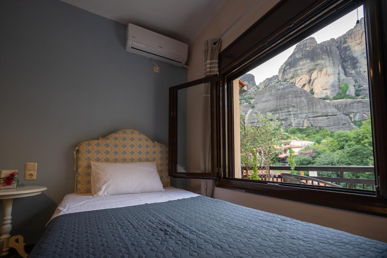 شقة The House Under The Rocks Of Meteora 1 كالامباكا المظهر الخارجي الصورة